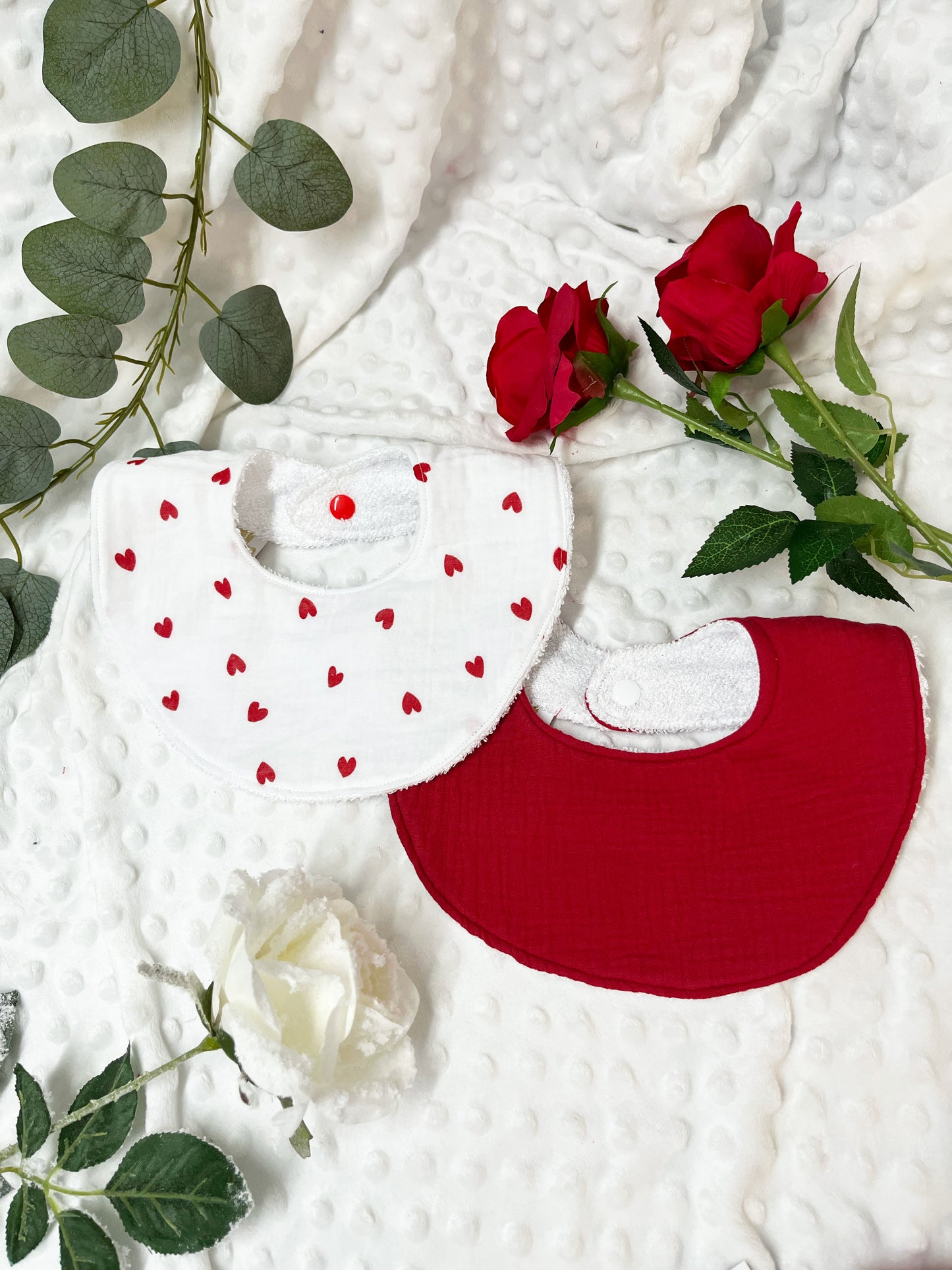 Lot de 2 bavoirs naissance - 0/6 mois - Le mois de l'Amour ♡